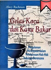 Image of Gelas Kaca dan Kayu Bakar